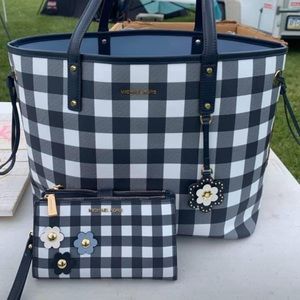 Michael Kors bag and wallet